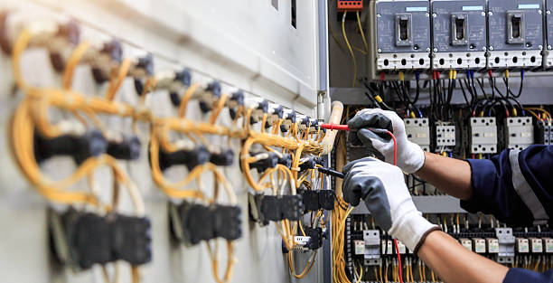Professional Electrician technician working in Forest Park, OH